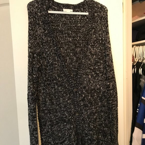 Black Button Up Shawl/Cardigan - Picture 3 of 3